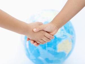 0歳児から高校生までの子ども英語の専門学校